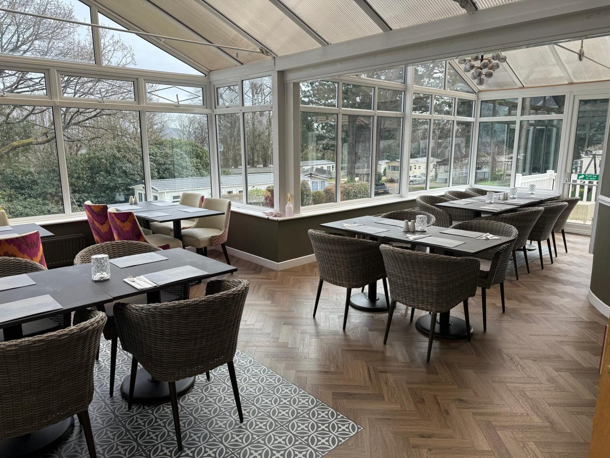Lyons Woodlands Hall Ruthin Extérieur photo