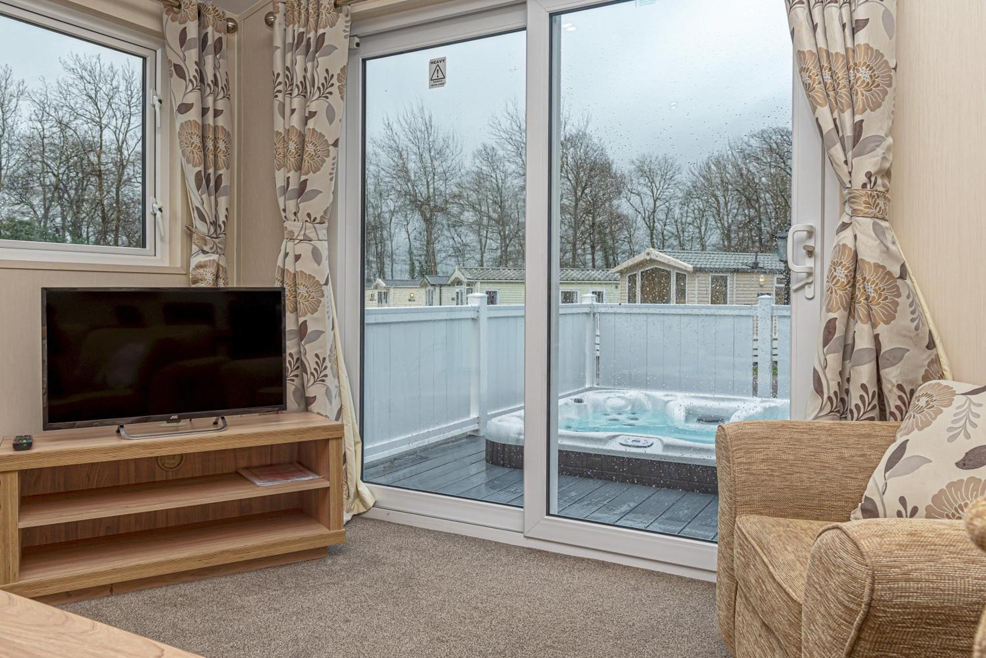 Lyons Woodlands Hall Ruthin Extérieur photo