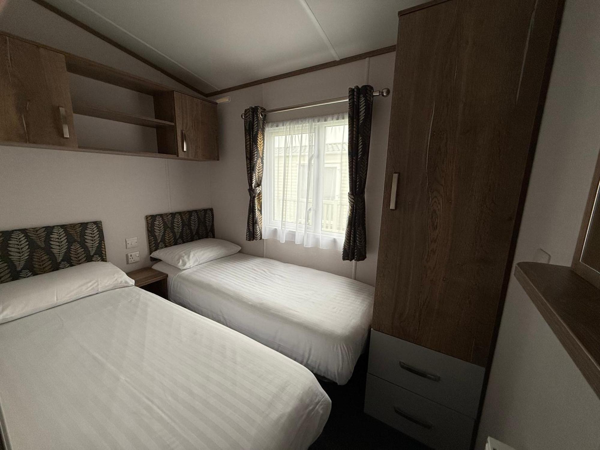 Lyons Woodlands Hall Ruthin Extérieur photo