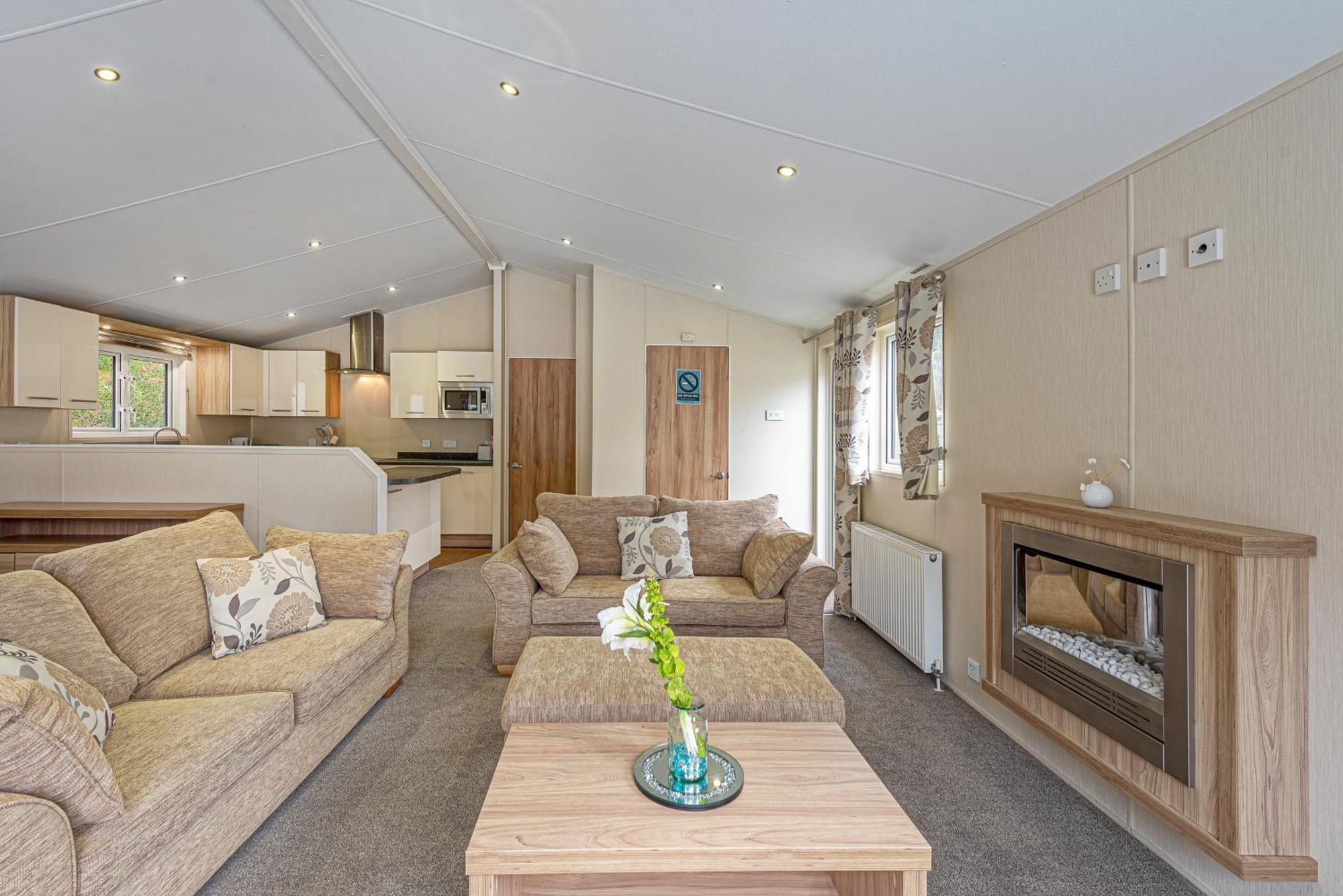 Lyons Woodlands Hall Ruthin Extérieur photo